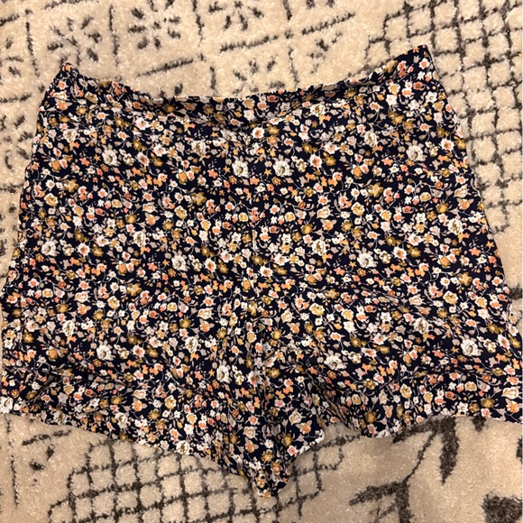 Margaret M Navy Floral Top - Picture 1 of 3